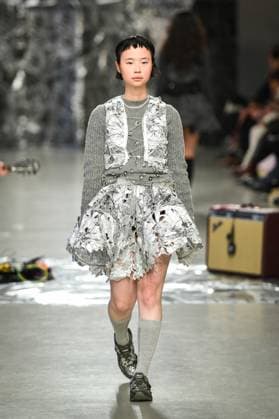 PFW - Cecilie Bahnsen Runway A model walks the runway for a collection by Cecilie Bahnsen as part of Paris Fashion Week at the Palais de Tokyo in Paris, on March 5, 2025. Photo by Firas Abdullah ABACAPRESS.COM Paris Ile-de-France France  Copyright: xAbdullahxFiras ABACAx