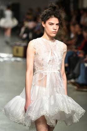 PFW - Cecilie Bahnsen Runway A model walks the runway for a collection by Cecilie Bahnsen as part of Paris Fashion Week at the Palais de Tokyo in Paris, on March 5, 2025. Photo by Firas Abdullah ABACAPRESS.COM Paris Ile-de-France France  Copyright: xAbdullahxFiras ABACAx