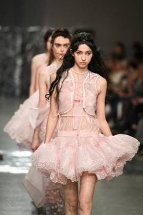 PFW - Cecilie Bahnsen Runway Models walk the runway for a collection by Cecilie Bahnsen as part of Paris Fashion Week at the Palais de Tokyo in Paris, on March 5, 2025. Photo by Firas Abdullah ABACAPRESS.COM Paris Ile-de-France France  Copyright: xAbdullahxFiras ABACAx