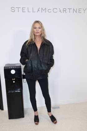 PFW - Stella McCartney Photocall Kate Moss at the Stella McCartney fashion show as part of Paris Fashion Week on March 5, 2025 in Paris, France. Photo by Jerome Domine ABACAPRESS.COM Paris France  Copyright: xDominexJerome ABACAx