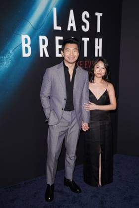 Simu Liu, Allison Hsu at arrivals for LAST BREATH Premiere, AMC Lincoln Square, New York, NY, February 25, 2025. Photo By: Kristin Callahan Everett Collection2525F02 KH074 PUBLICATIONXNOTxINxCANxCHNxFRAxITAxJPNxNORxPOLxRUSxESPxUKxUSA Copyright: xx 2525F02 KH074 2525F02_KH074_H