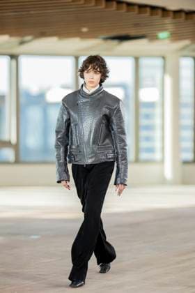 PFW - Stella McCartney Runway A model presents a creation by Stella McCartney for the Womenswear Ready-to-wear Fall-Winter 2025 2026 collection as part of the Paris Fashion Week, in Paris on March 5, 2025. Photo by Eliot Blondet ABACAPRESS.COM Paris France  Copyright: xBlondetxEliot ABACAx