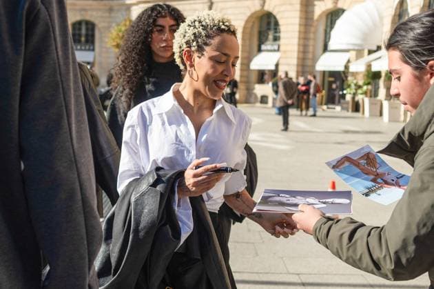 Doja Cat goes shopping at Bulgari Place Vendôme on the sidelines of Paris Fashion Week PFW Doja Cat goes shopping at Bulgari Place Vendôme on the sidelines of Paris Fashion Week PFW in Paris, France, March 5, 2025 Yehiel Chekroune Bestimage Doja Cat goes shopping at Bulgari Place Vendome on the sidelines of Paris Fashion Week PFW in Paris, France, March 5, 2025 Paris France  Copyright: xYehielxChekrounex xBestimagexYehielxChekrounex xBestimagex