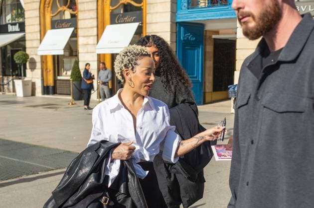 Doja Cat goes shopping at Bulgari Place Vendôme on the sidelines of Paris Fashion Week PFW Doja Cat goes shopping at Bulgari Place Vendôme on the sidelines of Paris Fashion Week PFW in Paris, France, March 5, 2025 Yehiel Chekroune Bestimage Doja Cat goes shopping at Bulgari Place Vendome on the sidelines of Paris Fashion Week PFW in Paris, France, March 5, 2025 Paris France  Copyright: xYehielxChekrounex xBestimagexYehielxChekrounex xBestimagex