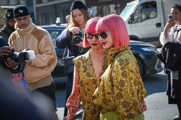 Fashion Week, defile Dries Van Noten pret a porter femme, Automne Hiver 2025 2026 Ami et Au ya Suzuki 441362 2025 03 05 Paris France  Copyright: xBarbaraxNeymanx xStarfacex STAR_441362_011