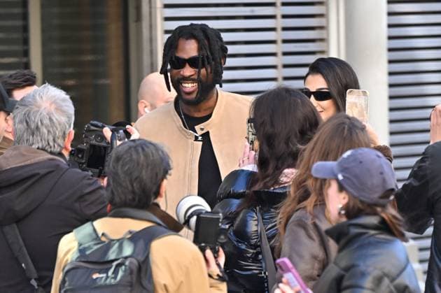 PFW Courreges Outside Arrivals Damso arriving at Courreges show during Paris Fashion Week in Paris, France on March 5, 2025. Photo by Julien Reynaud APS-Medias ABACAPRESS.COM Paris France  Copyright: xReynaudxJulien APS-Medias ABACAx