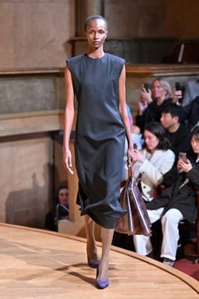 PFW Julie Kegels Runway A model walks the runway during Julie Kegels show during Paris Fashion Week in Paris, France on March 5, 2025. Photo by Julien Reynaud APS-Medias ABACAPRESS.COM Paris France  Copyright: xReynaudxJulien APS-Medias ABACAx