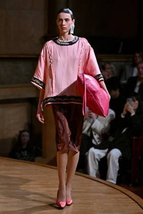 PFW Julie Kegels Runway A model walks the runway during Julie Kegels show during Paris Fashion Week in Paris, France on March 5, 2025. Photo by Julien Reynaud APS-Medias ABACAPRESS.COM Paris France  Copyright: xReynaudxJulien APS-Medias ABACAx