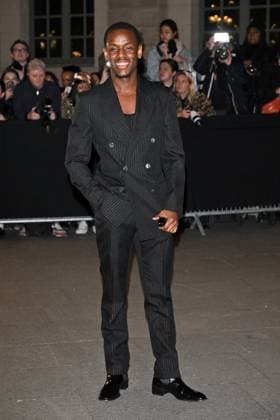 PFW Tom Ford Outside Arrivals Guest arriving at Tom Ford show during Paris Fashion Week in Paris, France on March 5, 2025. Photo by Julien Reynaud APS-Medias ABACAPRESS.COM Paris France  Copyright: xReynaudxJulien APS-Medias ABACAx