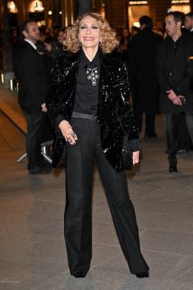PFW Tom Ford Outside Arrivals Marisa Berenson arriving at Tom Ford show during Paris Fashion Week in Paris, France on March 5, 2025. Photo by Julien Reynaud APS-Medias ABACAPRESS.COM Paris France  Copyright: xReynaudxJulien APS-Medias ABACAx