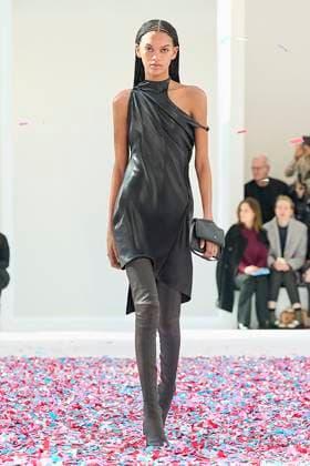 Courreges Ready to wear fall winter 2025 26 Paris March 2025 Courreges Ready to wear fall winter 2025 26 Paris March 2025, Credit:Zeppelin Avalon  Copyright: xZeppelinx xAvalonx 0972553028