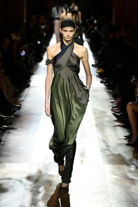 Dries van Noten Ready to wear fall winter 2025 26 Paris March 2025 Dries van Noten Ready to wear fall winter 2025 26 Paris March 2025, Credit:Zeppelin Avalon  Copyright: xZeppelinx xAvalonx 0972553447