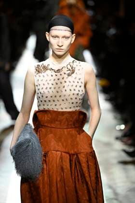Dries van Noten Ready to wear fall winter 2025 26 Paris March 2025 Dries van Noten Ready to wear fall winter 2025 26 Paris March 2025, Credit:Zeppelin Avalon  Copyright: xZeppelinx xAvalonx 0972554341