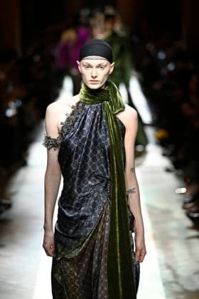 Dries van Noten Ready to wear fall winter 2025 26 Paris March 2025 Dries van Noten Ready to wear fall winter 2025 26 Paris March 2025, Credit:Zeppelin Avalon  Copyright: xZeppelinx xAvalonx 0972554673