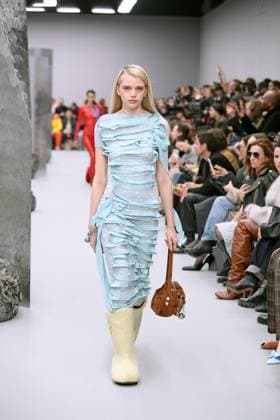 Acne Studios Ready to wear fall winter 2025 26 Paris March 2025 Acne Studios Ready to wear fall winter 2025 26 Paris March 2025, Credit:Zeppelin Avalon  Copyright: xZeppelinx xAvalonx 0972549198
