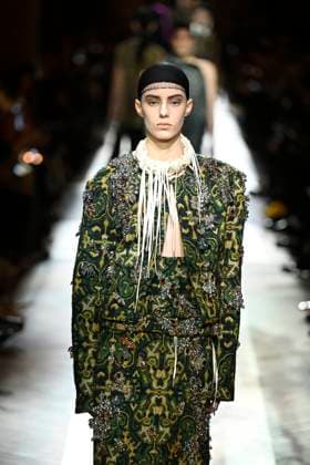 Dries van Noten Ready to wear fall winter 2025 26 Paris March 2025 Dries van Noten Ready to wear fall winter 2025 26 Paris March 2025, Credit:Zeppelin Avalon  Copyright: xZeppelinx xAvalonx 0972554857