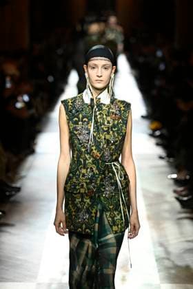 Dries van Noten Ready to wear fall winter 2025 26 Paris March 2025 Dries van Noten Ready to wear fall winter 2025 26 Paris March 2025, Credit:Zeppelin Avalon  Copyright: xZeppelinx xAvalonx 0972555045