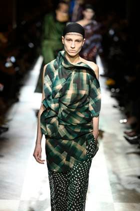 Dries van Noten Ready to wear fall winter 2025 26 Paris March 2025 Dries van Noten Ready to wear fall winter 2025 26 Paris March 2025, Credit:Zeppelin Avalon  Copyright: xZeppelinx xAvalonx 0972555259