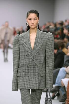 Acne Studios Ready to wear fall winter 2025 26 Paris March 2025 Acne Studios Ready to wear fall winter 2025 26 Paris March 2025, Credit:Zeppelin Avalon  Copyright: xZeppelinx xAvalonx 0972548924
