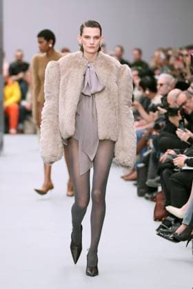 Acne Studios Ready to wear fall winter 2025 26 Paris March 2025 Acne Studios Ready to wear fall winter 2025 26 Paris March 2025, Credit:Zeppelin Avalon  Copyright: xZeppelinx xAvalonx 0972548851
