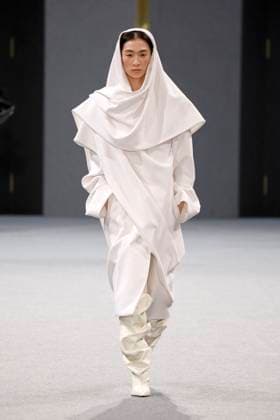 Balmain Studios Ready to wear fall winter 2025 26 Paris March 2025 Balmain Studios Ready to wear fall winter 2025 26 Paris March 2025, Credit:Zeppelin Avalon  Copyright: xZeppelinx xAvalonx 0972550559