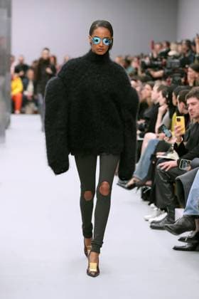 Acne Studios Ready to wear fall winter 2025 26 Paris March 2025 Acne Studios Ready to wear fall winter 2025 26 Paris March 2025, Credit:Zeppelin Avalon  Copyright: xZeppelinx xAvalonx 0972549339