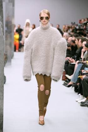 Acne Studios Ready to wear fall winter 2025 26 Paris March 2025 Acne Studios Ready to wear fall winter 2025 26 Paris March 2025, Credit:Zeppelin Avalon  Copyright: xZeppelinx xAvalonx 0972549371