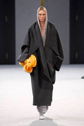 Balmain Studios Ready to wear fall winter 2025 26 Paris March 2025 Balmain Studios Ready to wear fall winter 2025 26 Paris March 2025, Credit:Zeppelin Avalon  Copyright: xZeppelinx xAvalonx 0972550128