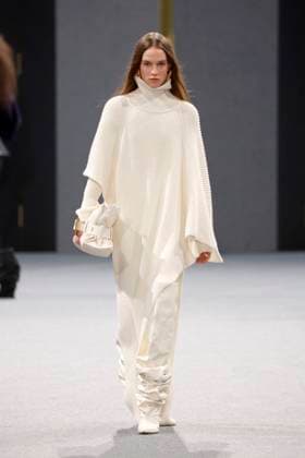 Balmain Studios Ready to wear fall winter 2025 26 Paris March 2025 Balmain Studios Ready to wear fall winter 2025 26 Paris March 2025, Credit:Zeppelin Avalon  Copyright: xZeppelinx xAvalonx 0972550662