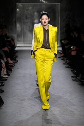 TOM FORD Ready to wear fall winter 2025 26 Paris March 2025 TOM FORD Ready to wear fall winter 2025 26 Paris March 2025, Credit:Zeppelin Avalon France, Paris  Copyright: xZeppelinx xAvalonx 0972568406
