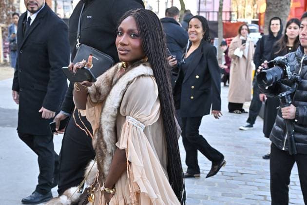 PFW Chloe Outside Arrivals Doechii arriving at Chloe show during Paris Fashion Week in Paris, France on March 6, 2025. Photo by Julien Reynaud APS-Medias ABACAPRESS.COM Paris France  Copyright: xReynaudxJulien APS-Medias ABACAx