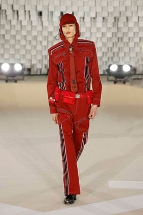 Off White Ready to Wear Fall Winter 2025 - Paris, March 2025 Off White Ready to Wear Fall Winter 2025 - Paris, March 2025, Credit:Zeppelin Avalon  Copyright: xZeppelinx xAvalonx 0972837377
