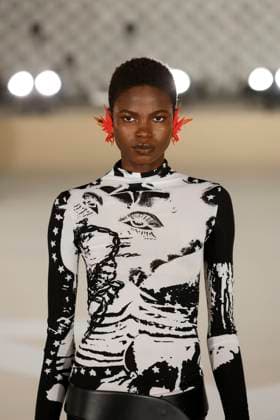 Off White Ready to Wear Fall Winter 2025 - Paris, March 2025 Off White Ready to Wear Fall Winter 2025 - Paris, March 2025, Credit:Zeppelin Avalon  Copyright: xZeppelinx xAvalonx 0972837414