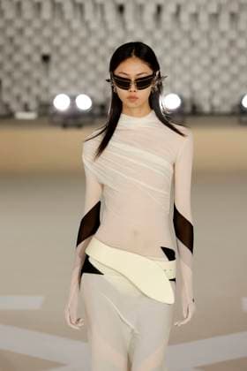 Off White Ready to Wear Fall Winter 2025 - Paris, March 2025 Off White Ready to Wear Fall Winter 2025 - Paris, March 2025, Credit:Zeppelin Avalon  Copyright: xZeppelinx xAvalonx 0972837585