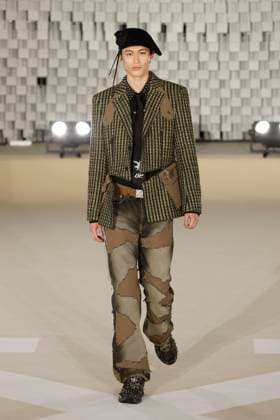 Off White Ready to Wear Fall Winter 2025 - Paris, March 2025 Off White Ready to Wear Fall Winter 2025 - Paris, March 2025, Credit:Zeppelin Avalon  Copyright: xZeppelinx xAvalonx 0972838146