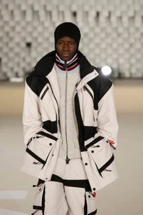 Off White Ready to Wear Fall Winter 2025 - Paris, March 2025 Off White Ready to Wear Fall Winter 2025 - Paris, March 2025, Credit:Zeppelin Avalon  Copyright: xZeppelinx xAvalonx 0972838202