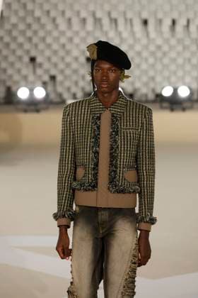 Off White Ready to Wear Fall Winter 2025 - Paris, March 2025 Off White Ready to Wear Fall Winter 2025 - Paris, March 2025, Credit:Zeppelin Avalon  Copyright: xZeppelinx xAvalonx 0972838296