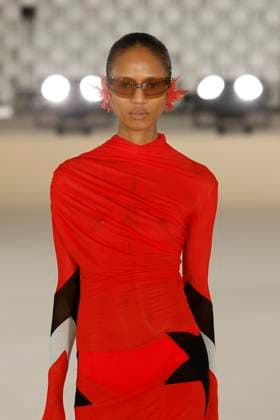 Off White Ready to Wear Fall Winter 2025 - Paris, March 2025 Off White Ready to Wear Fall Winter 2025 - Paris, March 2025, Credit:Zeppelin Avalon  Copyright: xZeppelinx xAvalonx 0972838627