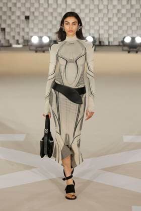 Off White Ready to Wear Fall Winter 2025 - Paris, March 2025 Off White Ready to Wear Fall Winter 2025 - Paris, March 2025, Credit:Zeppelin Avalon  Copyright: xZeppelinx xAvalonx 0972838779