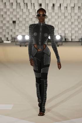 Off White Ready to Wear Fall Winter 2025 - Paris, March 2025 Off White Ready to Wear Fall Winter 2025 - Paris, March 2025, Credit:Zeppelin Avalon  Copyright: xZeppelinx xAvalonx 0972838863