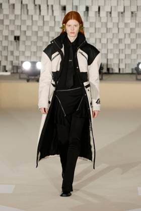 Off White Ready to Wear Fall Winter 2025 - Paris, March 2025 Off White Ready to Wear Fall Winter 2025 - Paris, March 2025, Credit:Zeppelin Avalon  Copyright: xZeppelinx xAvalonx 0972839116