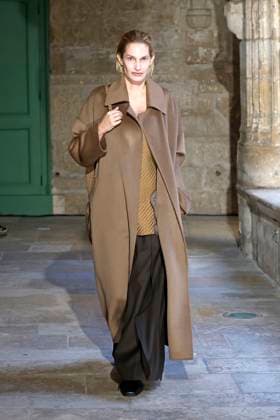 Ruohan Ready to Wear Fall Winter 2025 - Paris, March 2025 Ruohan Ready to Wear Fall Winter 2025 - Paris, March 2025, Credit:Zeppelin Avalon  Copyright: xZeppelinx xAvalonx 0972846113
