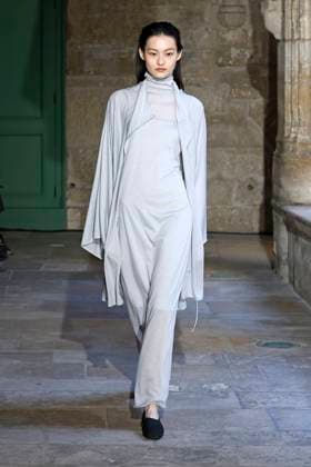 Ruohan Ready to Wear Fall Winter 2025 - Paris, March 2025 Ruohan Ready to Wear Fall Winter 2025 - Paris, March 2025, Credit:Zeppelin Avalon  Copyright: xZeppelinx xAvalonx 0972846359