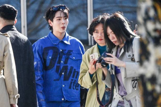 Arrivals at the Off White fashion show, at the headquarters of the French Communist Party PCF , Fashion Collection Ready to Wear Fall Winter 2025 2026 at Paris Fashion Week PFW Poompat Iam samang at arrivals at the Off White fashion show, at the headquarters of the French Communist Party PCF , Fashion Collection Ready to Wear Fall Winter 2025 2026 at Paris Fashion Week PFW , in Paris, France, March 6, 2025 Christophe Clovis Bestimage Arrivals at the Off White fashion show, at the headquarters of the French Communist Party PCF , Fashion Collection Ready to Wear Fall Winter 2025 2026 during Paris Fashion Week PFW , in Paris, France, March 6, 2025 Paris France Copyright: xChristophexClovisx xBestimagexChristophexClovisx xBestimagex