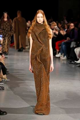 Uma Wang Ready to Wear Fall Winter 2025 - Paris, March 2025 Uma Wang Ready to Wear Fall Winter 2025 - Paris, March 2025, Credit:Zeppelin Avalon  Copyright: xZeppelinx xAvalonx 0972941315