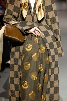 Uma Wang Ready to Wear Fall Winter 2025 - Paris, March 2025 Uma Wang Ready to Wear Fall Winter 2025 - Paris, March 2025, Credit:Zeppelin Avalon  Copyright: xZeppelinx xAvalonx 0972941386