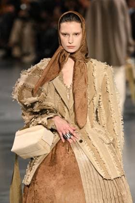 PFW Uma Wang Runway A model walks the runway during the Uma Wang Womenswear Fall Winter 2025-2026 show as part of Paris Fashion Week at L’Observatoire de Paris in Paris, France on March 06, 2025. Photo by Aurore Marechal ABACAPRESS.COM Paris France  Copyright: xMarechalxAurore ABACAx