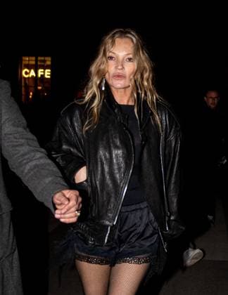 Entertainment Bilder des Tages PFW - Kate Moss At Isabel Marant Kate Moss is seen leaving Isabel Marant show as part of the Womenswear Fall Winter 2025 2026 as part of Paris Fashion Week on March 06, 2025 in Paris, France. Photo by Florian Poitout ABACAPRESS.COM Paris France  Copyright: xPoitoutxFlorian ABACAx