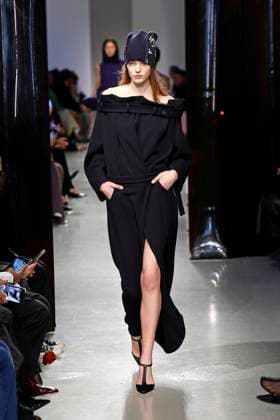 Christopher Esber Ready to wear fall winter 2025 26 Paris March 2025 Christopher Esber Ready to wear fall winter 2025 26 Paris March 2025, Credit:Zeppelin Avalon  Copyright: xZeppelinx xAvalonx 0973051446
