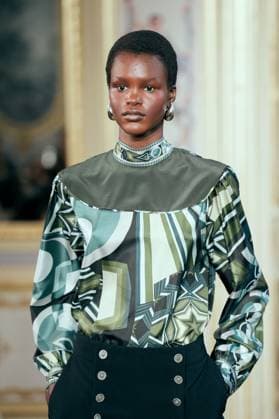 PFW - Leonard Runway A model presents a creation by Leonard Paris for the Womenswear Ready-to-wear Fall-Winter 2025 2026 collection as part of the Paris Fashion Week, in Paris, France on March 7, 2025. Photo by Alexis Jumeau ABACAPRESS.COM Paris France  Copyright: xJumeauxAlexis ABACAx